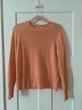 Women’s J. Crew Peach Crewneck Sweater M